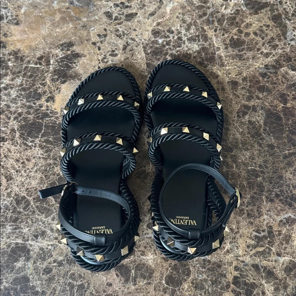 Valentino rockstud espadrilles black braided fabrics leather sandals flats sz 36